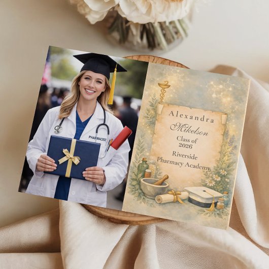 Foto witte jas apotheek afstuderen aankondiging