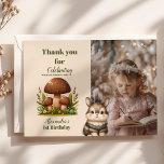 Foto Woodland Dieren Groen Wild Een 1e Bedankkaart<br><div class="desc">Spreek uw dankbaarheid met charme en grilligheid met behulp van onze Photo Woodland Animals Greenery Wild One 1st Birthday Thank You Card. Deze kaart is ideaal voor het overbrengen van hartelijke bedankt aan uw gasten en combineert schattige boselementen met een persoonlijke touch. Belangrijkste kenmerken: Design: bevat charmante illustraties van bosdieren...</div>