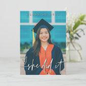 Foto Ze Heeft Het Gedaan Afstudeeruitnodiging Kaart (Staand voorkant)