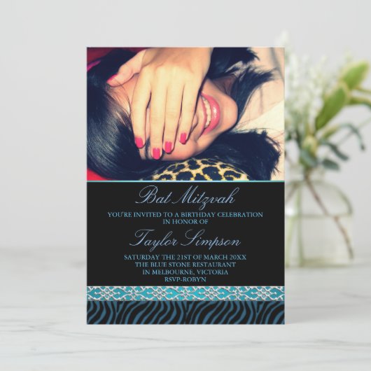 Foto Zebra Print Bat Mitswa Verjaardag uitnodiging (Staand voorkant)