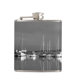 foto zwart en wit, boten heupfles