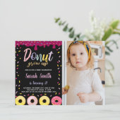 Foto Zwart Pastil Kleur Donut Verjaardag Kaart (Staand voorkant)