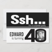 Foto: zwarte witte 40e verjaardag mannen uitnodigi kaart (Voorkant)