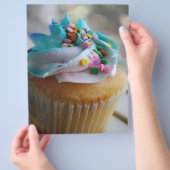 Fotobrochures voor kleurrijke cupcake flyer (Hand)