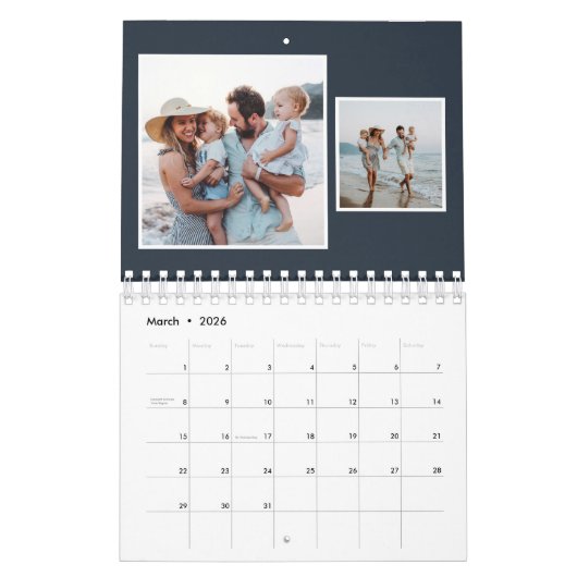 Fotocollage rustige navy blue monogram familie kalender (Mar 2026)