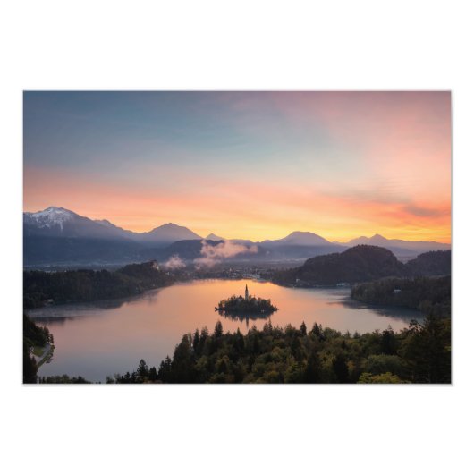 Fotofoto's van Sunrise over Lake Bled Foto Afdruk (Voorkant)