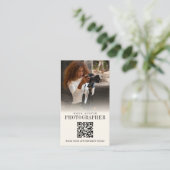 Fotograaf Instagram Influencer QR Code Trendy Visitekaartje (Staand voorkant)