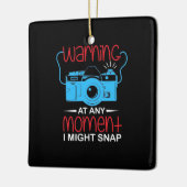 Fotograaf kan op elk moment magnetisch zijn keramisch ornament (Links)