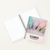 Fotografie met gekleurde afsluiter notitieboek (Binnen)