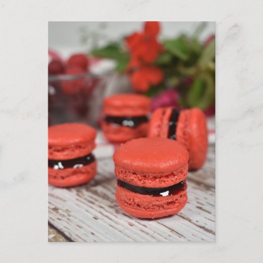 Fotografie Red Cherry Jam vulde Macarons Briefkaart (Voorkant)
