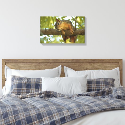 Fotografie van Cute & Curious Squirrel Natuur Canvas Afdruk (Insitu (Slaapkamer))
