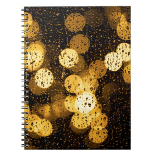 Fotografie van gele lichten notitieboek
