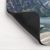 Fotografie van het Tranquil Alpine Lake en Boats Muismat (Hoek)