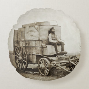 Fotografie Wagon van Roger Fenton Foto Realisme Rond Kussen