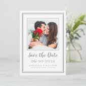 Fotografietrouw Verloofd Koppel Modern Grijs Wit Save The Date (Staand voorkant)