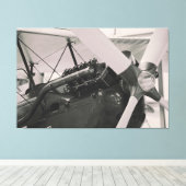 Fotografische afdruk van  propellervlak. canvas afdruk (Insitu (Houten vloer))