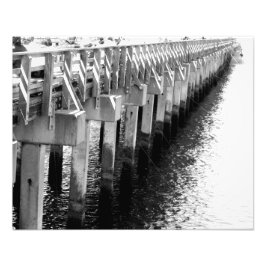 Fotografische print van 'Fishing Pier Legs' Foto Afdruk