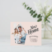 Fotohuis nieuwe home typografie roze beweging aankondigingskaart (Staand voorkant)