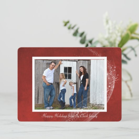 Fotokaart op kerstrode achtergrond en vonken feestdagenkaart (Staand voorkant)
