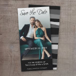 Fotokaart: Sla de datum op - Minimalistisch Save The Date<br><div class="desc">Pas met verticale foto aan.</div>