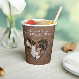 Fotoleer ter gelegenheid van de derde verjaardag v papieren bekers