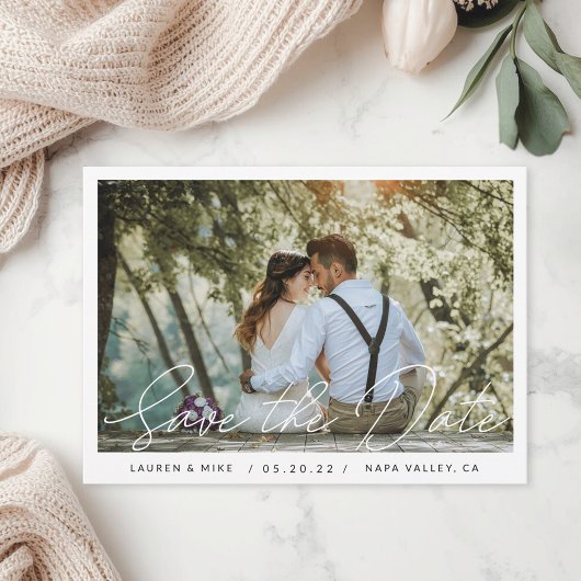 Fotomotfoto van snelle handscripten save the date