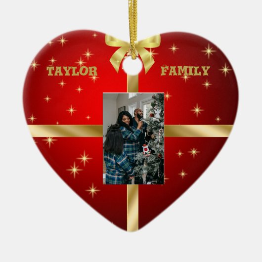 Foto's met rood en goudkeramisch hart, versierd keramisch ornament (Voorkant)