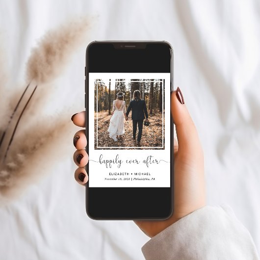 Foto's van het bruiloftsfeest Happily Ever After Aankondiging