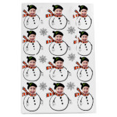 Fotospoelen met gezichtsopname en sneeuwvlokken up medium cadeauzakje (Voorkant)