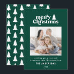 Fototoestel voor meest veeleisende kerstfoto feestdagenkaart<br><div class="desc">Kantste kerstfoto-typografie-feestkaart. Met moderne handgetekende tekst en bomen.</div>