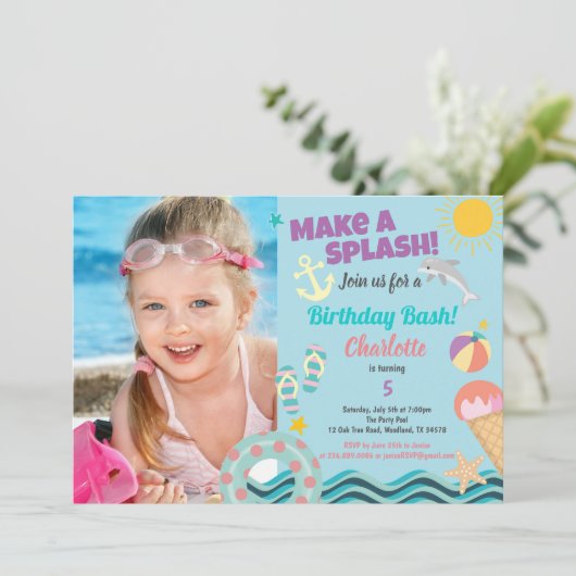 Fotouitnodiging voor feestdag in pool voor meisje kaart (Staand voorkant)