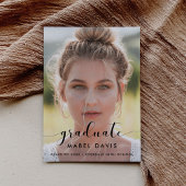 Fotouitnodiging voor legant en chic afstuderen aankondiging