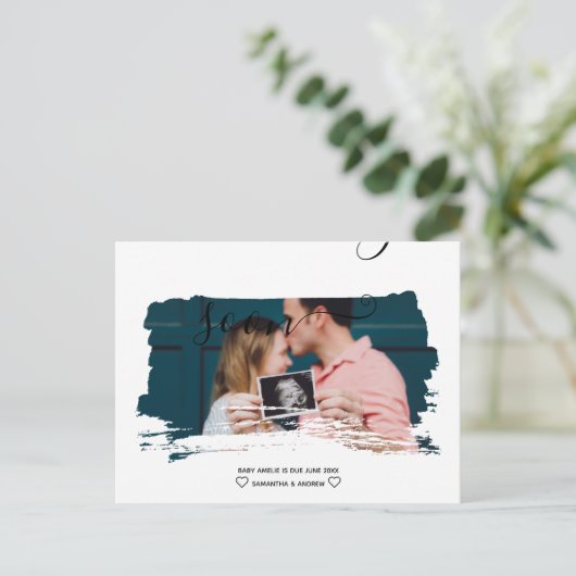 Fotozwangerschap met moderne scriptpenseel aankondigingskaart (Staand voorkant)