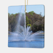 Fountain On A Pond Keramisch Ornament (Links)