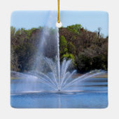 Fountain On A Pond Keramisch Ornament (Achterkant)