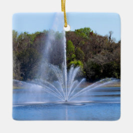 Fountain On A Pond Keramisch Ornament