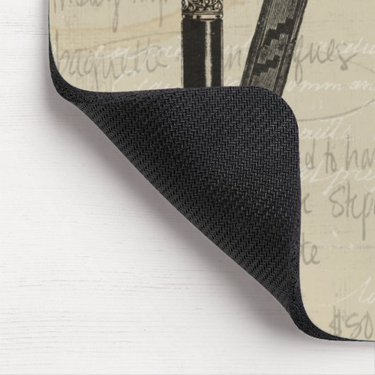 Fountain Pens and Watchface with Notes Muismat (Hoek)