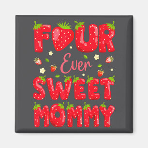 Four Ever Sweet Moeders Aardbei Bes 4de Verjaardag Magneet