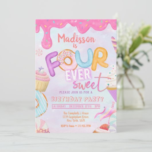 Fourever Sweet Girl 4th Birthday Invitation Kaart (Staand voorkant)