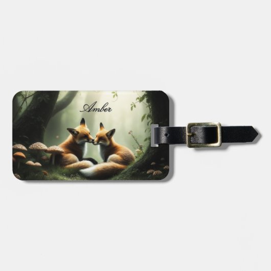 Fox Cuddle in Misty Forest gepersonaliseerd Bagagelabel (Voorkant horizontaal)
