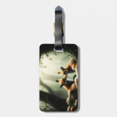 Fox Cuddle in Misty Forest gepersonaliseerd Bagagelabel (Achterkant verticaal)
