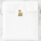 Fox met koffiebeker ronde sticker (Tas)