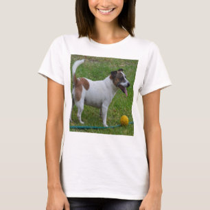 Fox Terrier met zijn gele bal, dames T-shirt