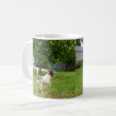 Fox Terrier springt in een boom, Koffiemok (Voorkant links)