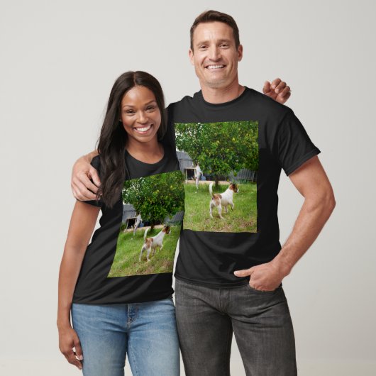 Fox Terrier springt in een boom, T-shirt (Unisex)