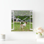 Fox Terriers die de tuin verkennen, Vierkante Klok (Huis)