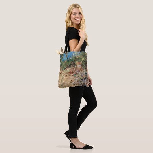 Foxes, Bruno Liljefors Tote Bag (Op model)