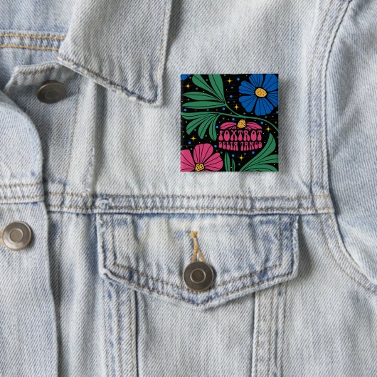 Foxtrot Delta Tango Flower Boho Vierkante Button 5,1 Cm (In situ)