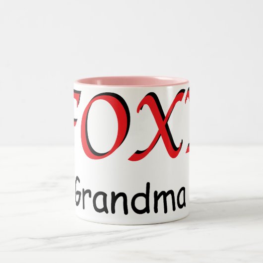 Foxy Grandma Mok (Center)