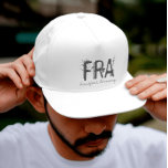 FRA Frankfurt Duitsland Airport Code Trucker Pet<br><div class="desc">FRA- Luchthavencode Frankfurt,  Frankfurt,  Duitsland in modern stedelijk lettertype</div>